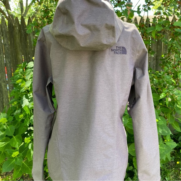 North Face Hyvent Lavender Rain Jacket - Picture 3 of 16